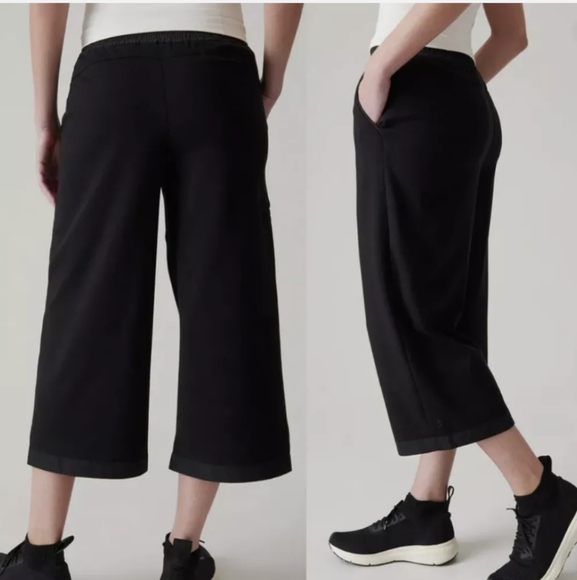 Athleta NWOT Triumph Hybrid Wide Crop Size Small-Tall Black #533711 - Picture 2 of 10
